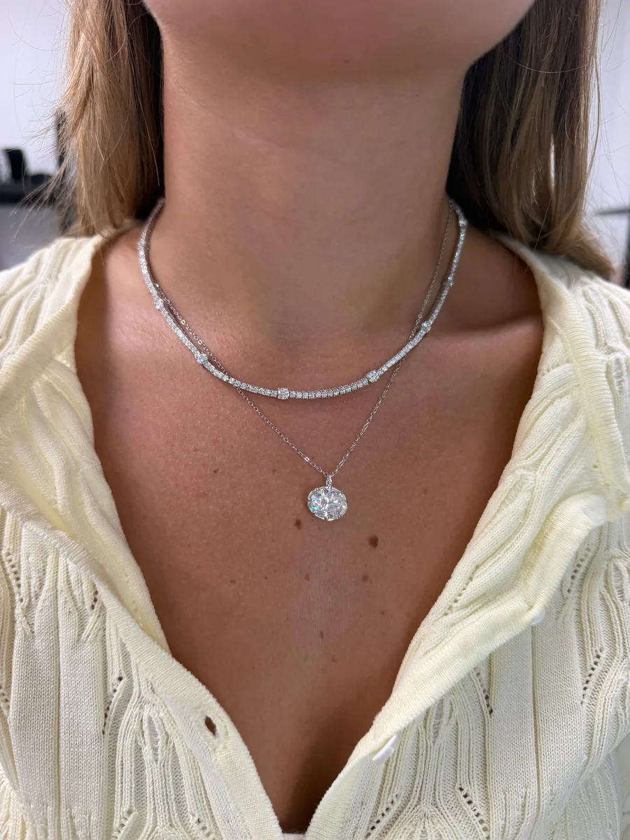 5CT Oval chain Solitaire Necklace worn